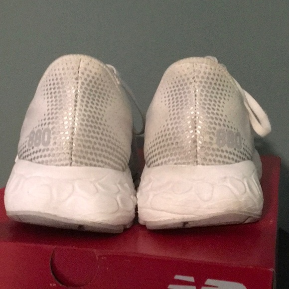 New Balance Running Shoes - Picture 2 of 6